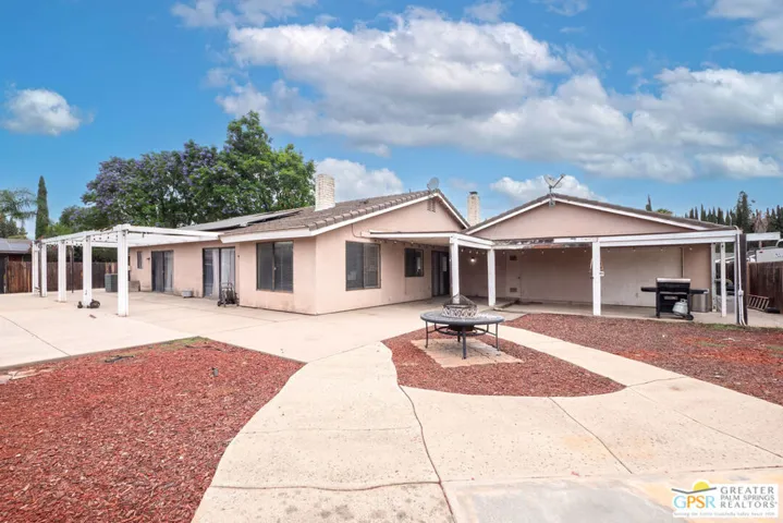 2466 N Orange Avenue, Rialto, California 92377