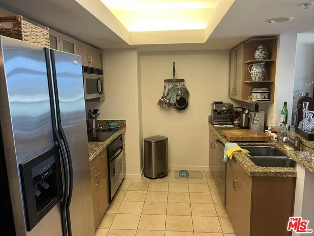 13700 Marina Pointe Drive 722, Marina Del Rey, California 90292