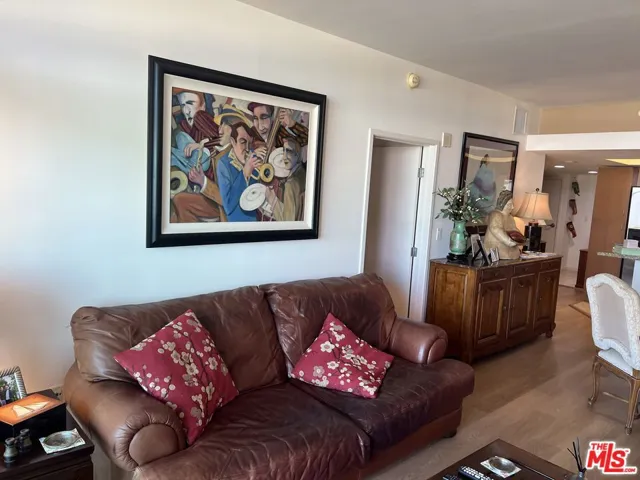 13700 Marina Pointe Drive 722, Marina Del Rey, California 90292