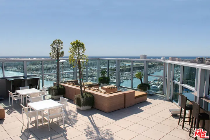 13700 Marina Pointe Drive 722, Marina Del Rey, California 90292