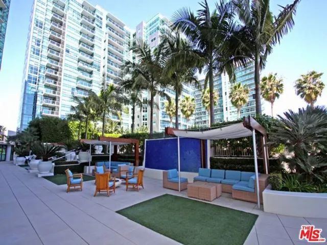 13700 Marina Pointe Drive 722, Marina Del Rey, California 90292