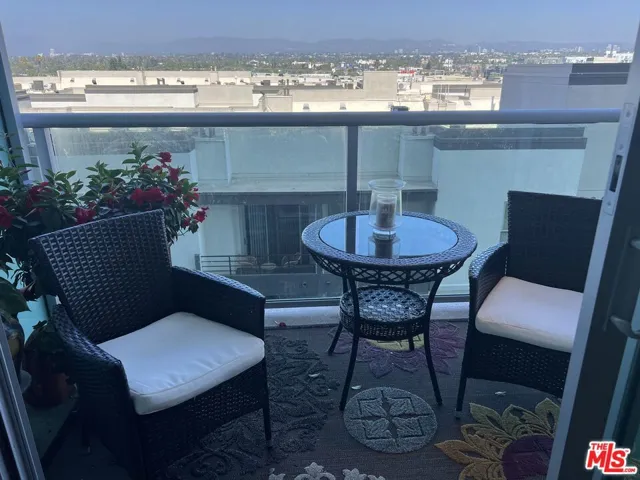 13700 Marina Pointe Drive 722, Marina Del Rey, California 90292