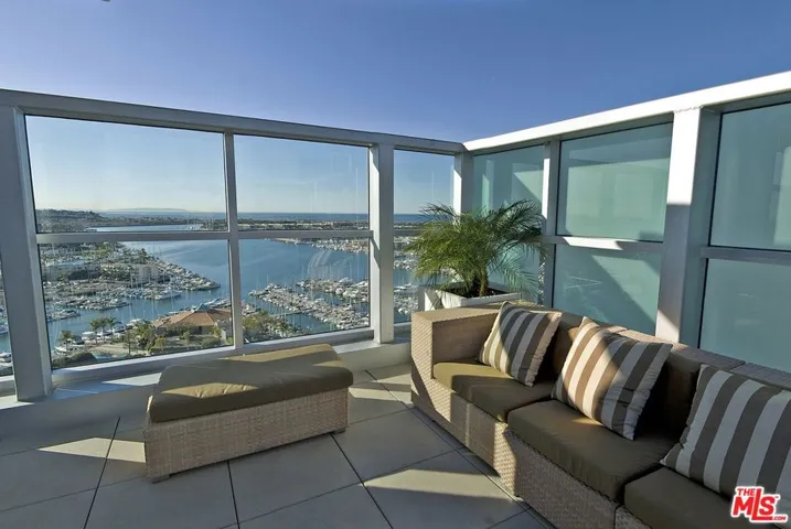 13700 Marina Pointe Drive 722, Marina Del Rey, California 90292