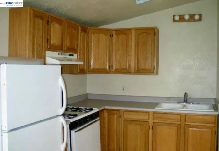 9625 Cherry St, Oakland, California 94603