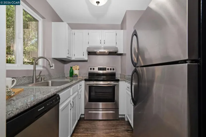 73 Brookwood Rd 33, Orinda, California 94563