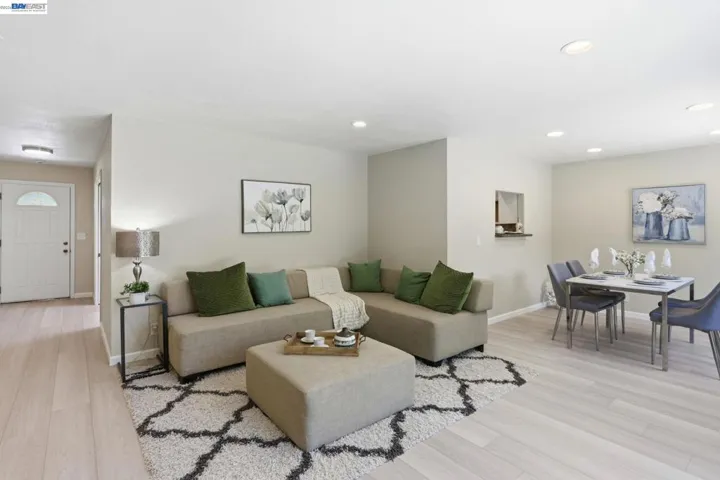 6563 Camden Ave, San Jose, California 95120