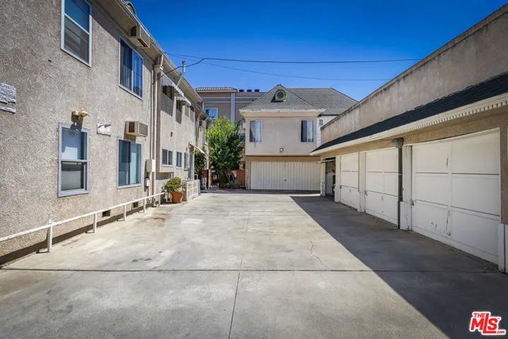 1143 S Westmoreland Avenue 5, Los Angeles, California 90006