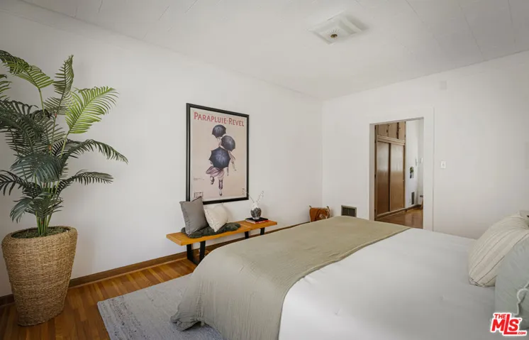 1143 S Westmoreland Avenue 5, Los Angeles, California 90006