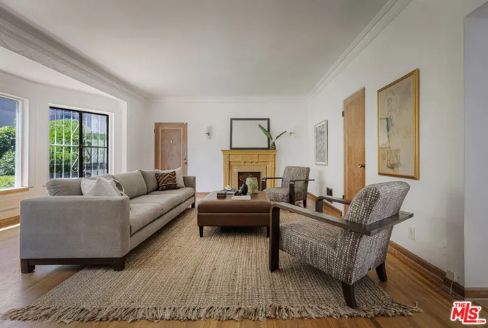 1143 S Westmoreland Avenue 5, Los Angeles, California 90006