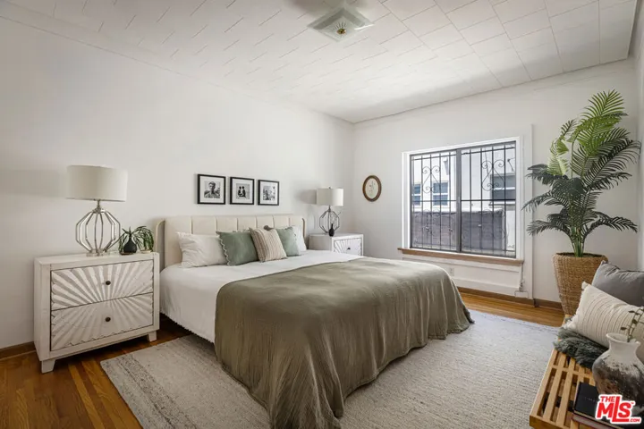 1143 S Westmoreland Avenue 5, Los Angeles, California 90006