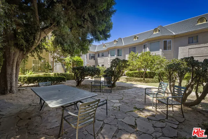 1143 S Westmoreland Avenue 5, Los Angeles, California 90006