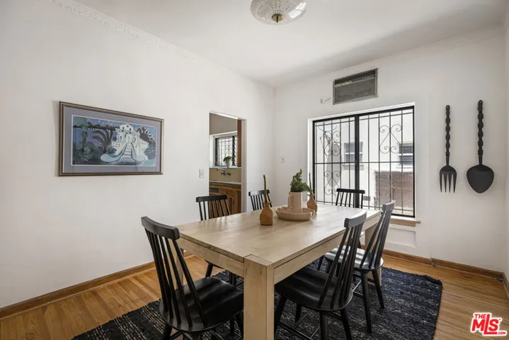 1143 S Westmoreland Avenue 5, Los Angeles, California 90006
