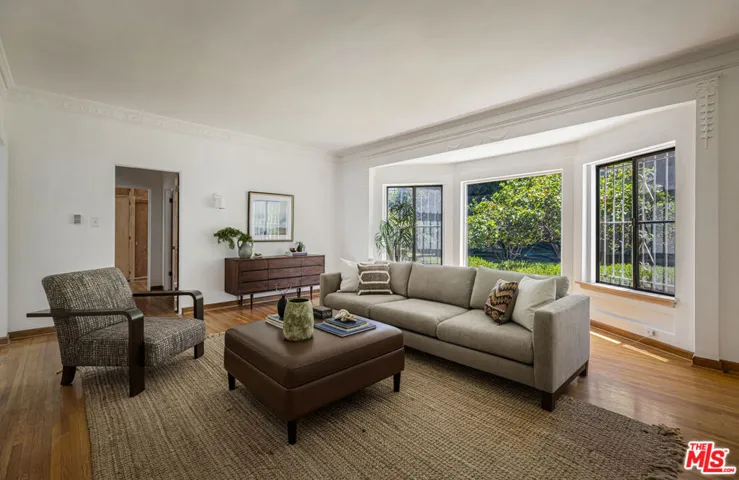 1143 S Westmoreland Avenue 5, Los Angeles, California 90006