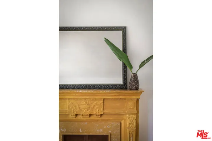 1143 S Westmoreland Avenue 5, Los Angeles, California 90006