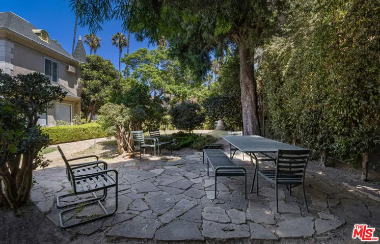 1143 S Westmoreland Avenue 5, Los Angeles, California 90006