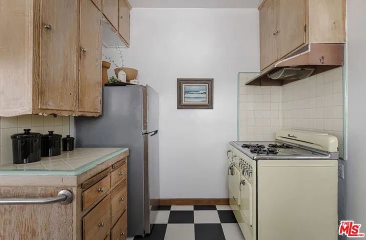 1143 S Westmoreland Avenue 5, Los Angeles, California 90006