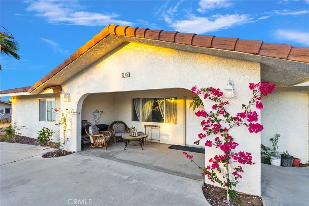 7685 Hilton, Yucca Valley, California 92284 — photo 4