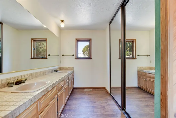 12915 Greensboro, Victorville, California 92395