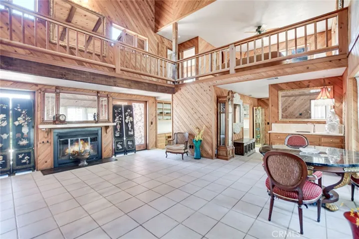 12915 Greensboro, Victorville, California 92395