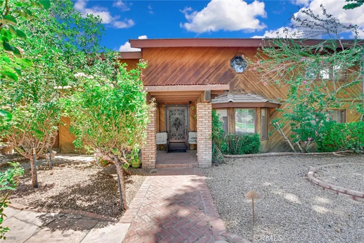12915 Greensboro, Victorville, California 92395