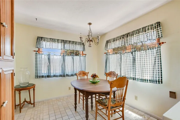 12915 Greensboro, Victorville, California 92395