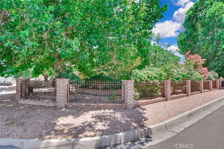 12915 Greensboro, Victorville, California 92395