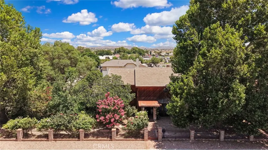 12915 Greensboro, Victorville, California 92395