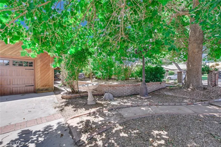 12915 Greensboro, Victorville, California 92395