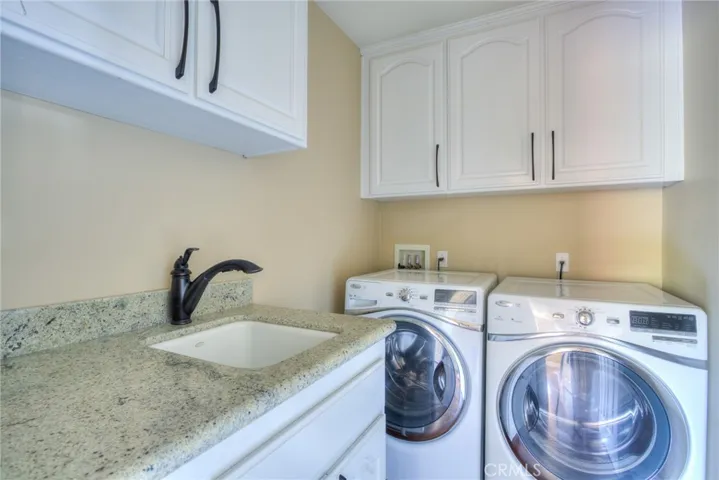 5839 Via Susana, Riverside, California 92506