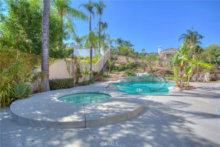 5839 Via Susana, Riverside, California 92506