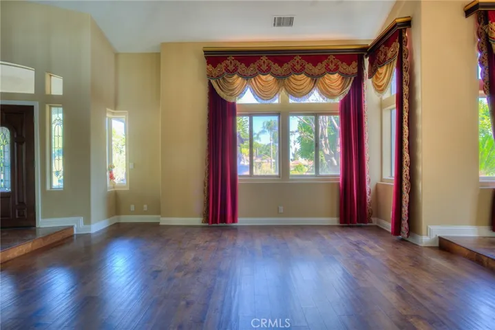 5839 Via Susana, Riverside, California 92506