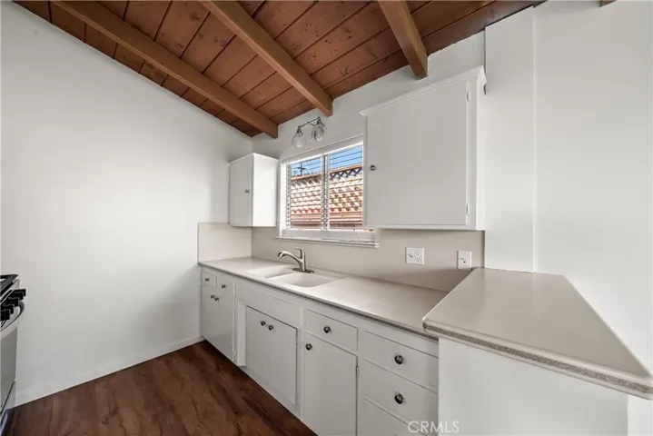 135 High Drive, Laguna Beach, California 92651