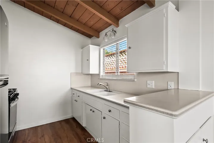 135 High Drive, Laguna Beach, California 92651