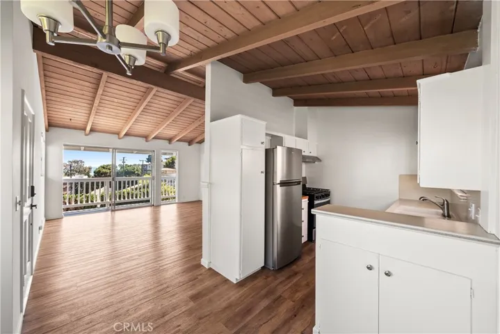 135 High Drive, Laguna Beach, California 92651