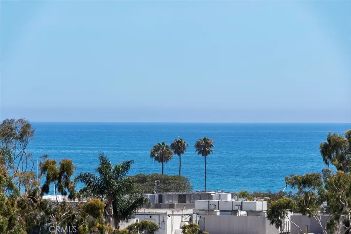 135 High Drive, Laguna Beach, California 92651