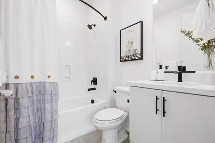 390 Camarillo Terrace, Sunnyvale, California 94085