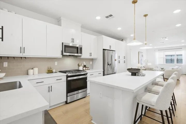 390 Camarillo Terrace, Sunnyvale, California 94085