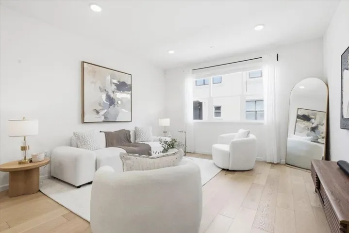 390 Camarillo Terrace, Sunnyvale, California 94085