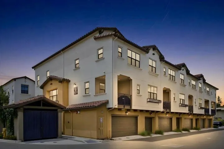 390 Camarillo Terrace, Sunnyvale, California 94085