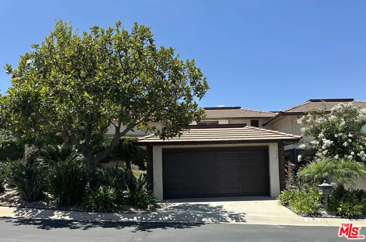 735 Galaxy Heights Drive, La Canada Flintridge, California 91011