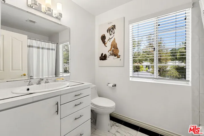 4555 Don Pio Drive, Los Angeles, California 91364
