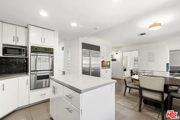4555 Don Pio Drive, Los Angeles, California 91364