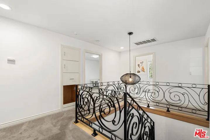 4555 Don Pio Drive, Los Angeles, California 91364