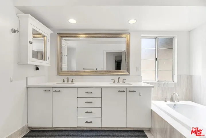 4555 Don Pio Drive, Los Angeles, California 91364