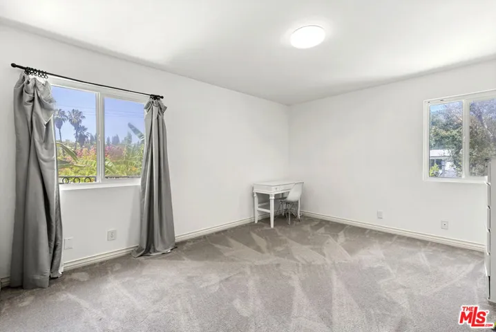 4555 Don Pio Drive, Los Angeles, California 91364