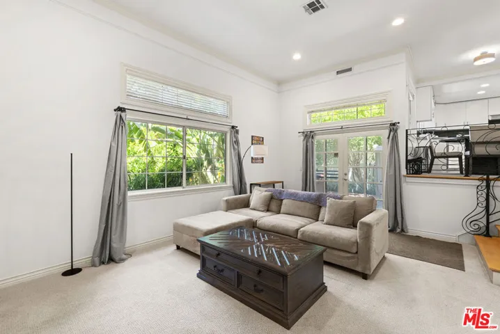 4555 Don Pio Drive, Los Angeles, California 91364