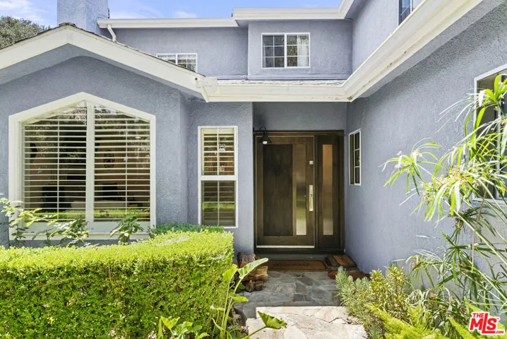 4555 Don Pio Drive, Los Angeles, California 91364