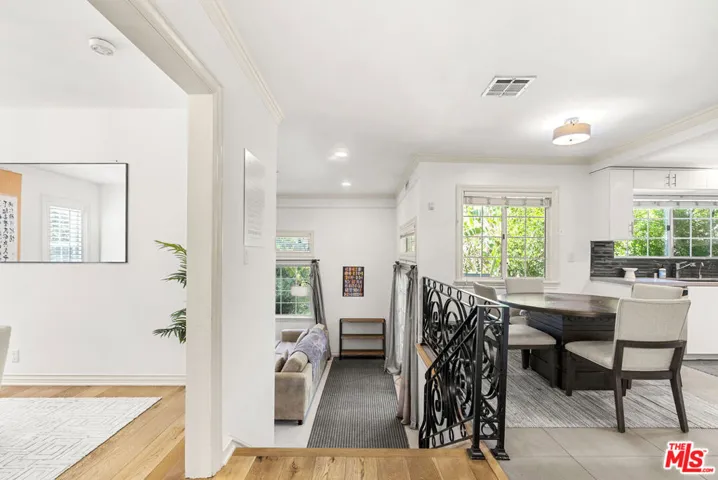 4555 Don Pio Drive, Los Angeles, California 91364