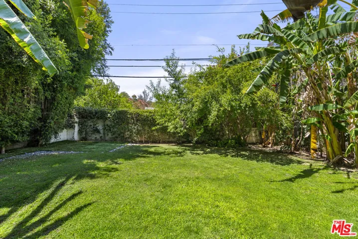 4555 Don Pio Drive, Los Angeles, California 91364