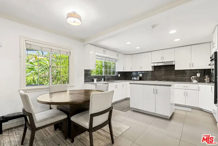 4555 Don Pio Drive, Los Angeles, California 91364